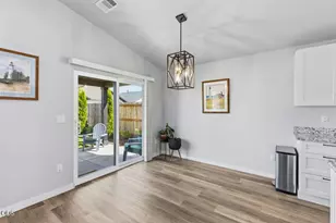1880 Aster St, Medford, OR 97501 - Photo 19