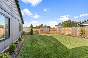 1880 Aster St, Medford, OR 97501 - Photo 31