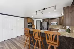 8620 SW Copley Rd, Powell Butte, OR 97753 - Photo 11