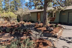 20941 Desert Woods Dr, Bend, OR 97702 - Photo 31