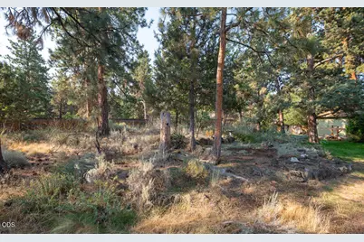 20941 Desert Woods Drive, Bend, OR 97702 - Photo 29