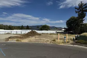260 Commercial Ct, Medford, OR 97501 - Photo 1