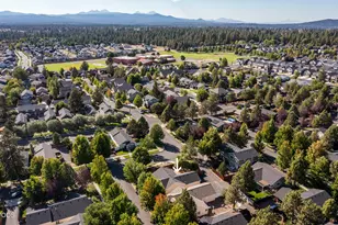 20606 Daisy Ln, Bend, OR 97702 - Photo 37