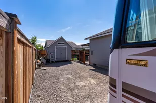 2466 SW Metolius Ave, Redmond, OR 97756 - Photo 43