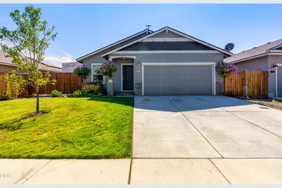 2466 SW Metolius Avenue, Redmond, OR 97756 - Photo 1