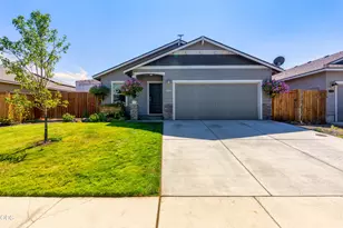 2466 SW Metolius Ave, Redmond, OR 97756 - Photo 1