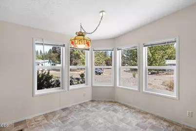 221 Deer Park Lane, Shady Cove, OR 97539 - Photo 9