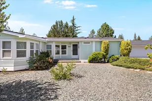 221 Deer Park Ln, Shady Cove, OR 97539 - Photo 3