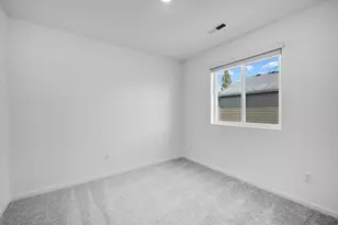 51773 Jubilee Pine Dr, La Pine, OR 97739 - Photo 13
