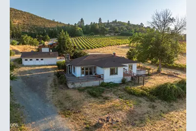 202 Pleasant View Road, Talent, OR 97540 - Photo 9