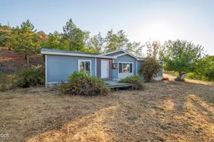 202 Pleasant View Rd, Talent, OR 97540 - Photo 47