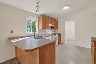 202 Pleasant View Rd, Talent, OR 97540 - Photo 51