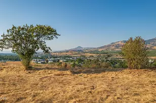 202 Pleasant View Rd, Talent, OR 97540 - Photo 45