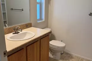2252 Table Rock Rd, Medford, OR 97501 - Photo 13