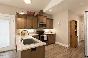 546 Blue Moon Dr, Central Point, OR 97502 - Photo 9