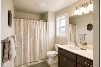 546 Blue Moon Drive, Central Point, OR 97502 - Photo 17