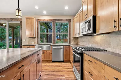 17035 Glendale Road, Bend, OR 97707 - Photo 11