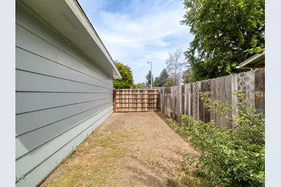 5814 Harlan Drive, Klamath Falls, OR 97603 - Photo 17