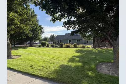 3820 SW Gene Sarazan Drive, Redmond, OR 97756 - Photo 5