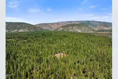 631 Kinnikinnick Drive, O'Brien, OR 97534 - Photo 1