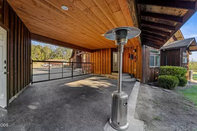 850 Riverbanks Road, Grants Pass, OR 97527 - Photo 9