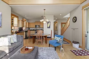 11122 Bunk House Ln, Redmond, OR 97756 - Photo 5
