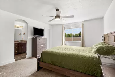 21134 SE Kayla Court, Bend, OR 97702 - Photo 19