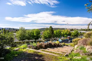 40 SW McKinley Ave, Bend, OR 97702 - Photo 41