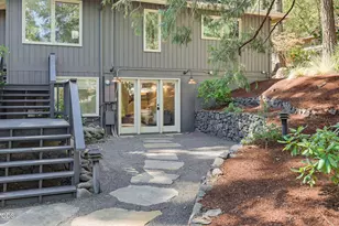 152 Strawberry Ln, Ashland, OR 97520 - Photo 51