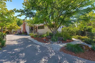 1027 NW Hawthorne Avenue, Grants Pass, OR 97526 - Photo 59
