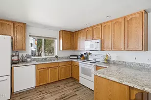 725 Williamson Loop, Grants Pass, OR 97526 - Photo 13
