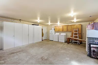 725 Williamson Loop, Grants Pass, OR 97526 - Photo 37