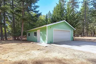 725 Williamson Loop, Grants Pass, OR 97526 - Photo 31