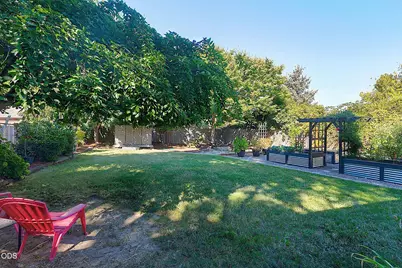 1870 Meadow Glen, Grants Pass, OR 97527 - Photo 35