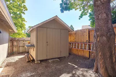 1870 Meadow Glen, Grants Pass, OR 97527 - Photo 45