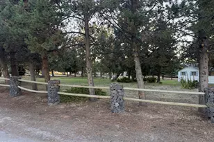 61909 Skyline View Dr, Bend, OR 97702 - Photo 43
