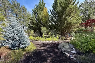 20551 Hwy 62, Shady Cove, OR 97539 - Photo 67