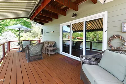20551 Highway 62, Shady Cove, OR 97539 - Photo 53