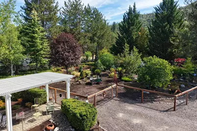 20551 Highway 62, Shady Cove, OR 97539 - Photo 65