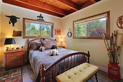 20551 Highway 62, Shady Cove, OR 97539 - Photo 17