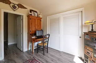 20551 Hwy 62, Shady Cove, OR 97539 - Photo 35