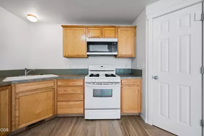 970 SE Kierra Place, Madras, OR 97741 - Photo 11