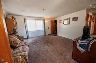 2941 Sylvia Rd, Medford, OR 97502 - Photo 3