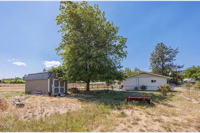 2941 Sylvia Road, Medford, OR 97502 - Photo 31
