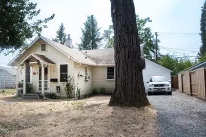 511 SE I Street, Grants Pass, OR 97526 - Photo 1