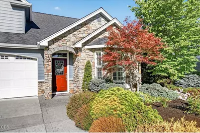 1240 Stonegate Drive, Medford, OR 97504 - Photo 3
