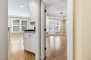 527 Sutton Pl, Ashland, OR 97520 - Photo 21