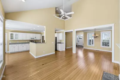 527 Sutton Place, Ashland, OR 97520 - Photo 13