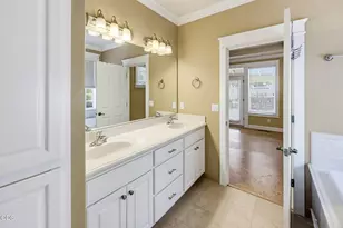 527 Sutton Pl, Ashland, OR 97520 - Photo 27