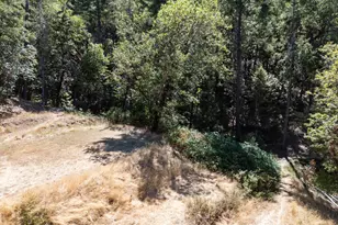 1089 Sleepy Hollow Loop, Grants Pass, OR 97527 - Photo 37
